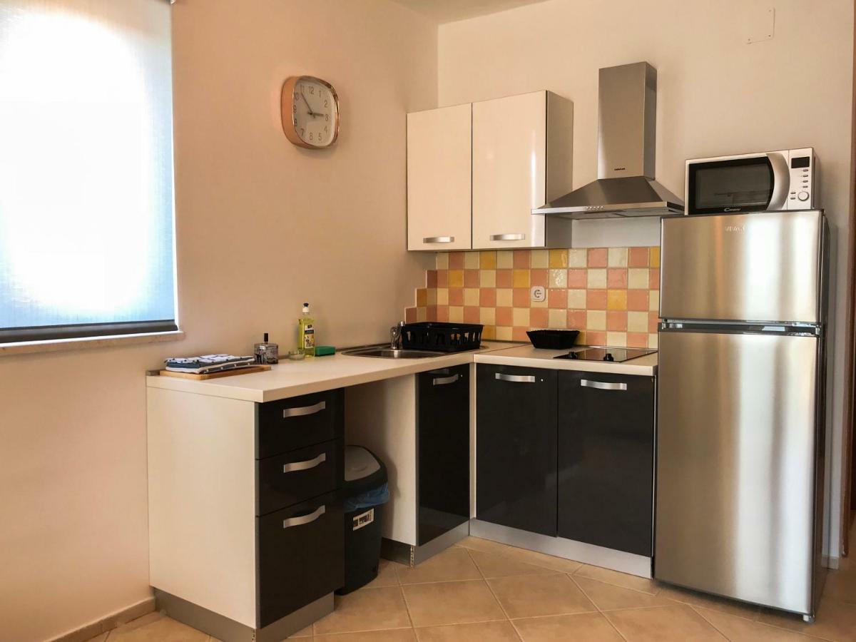 Mr. Hall Apartments Barbat na Rabu 外观 照片